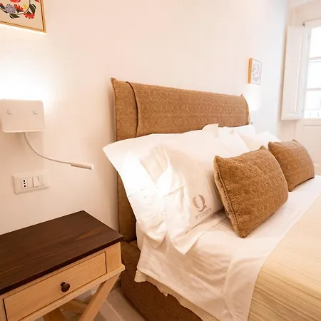 Quintessenza Luxury Domus 4*