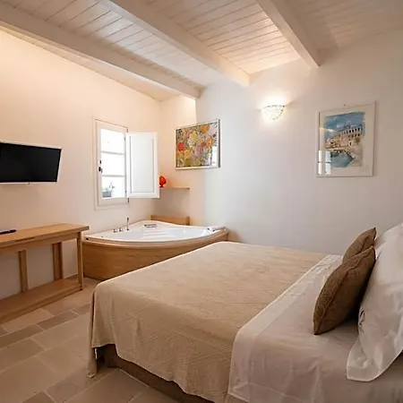 Quintessenza Luxury Domus 滨海波利尼亚诺